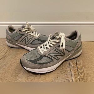 Size W8/M6.5 - New Balance 990v5 Sneakers in Castlerock Gray